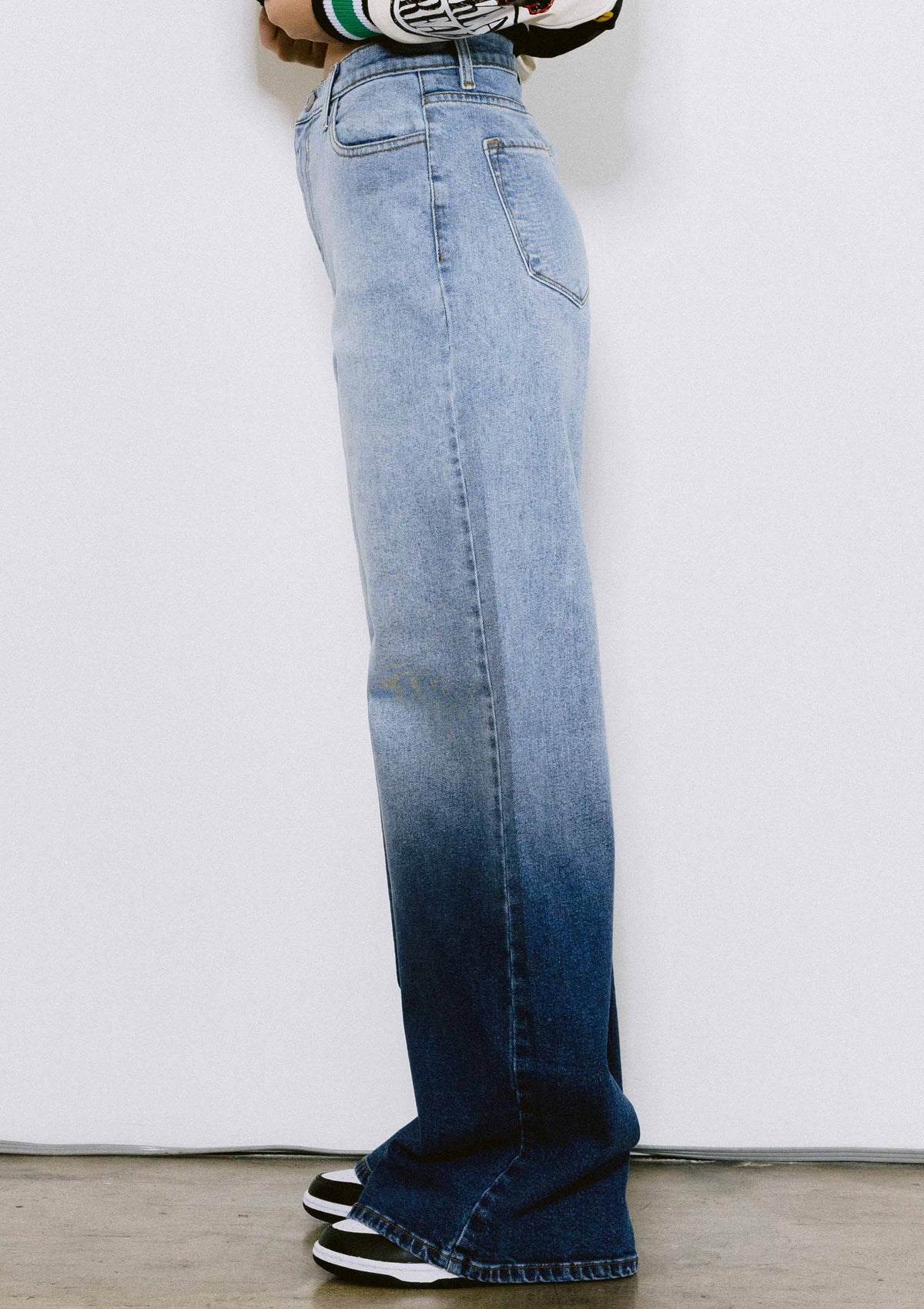 90&#39;s Wide Leg Jeans