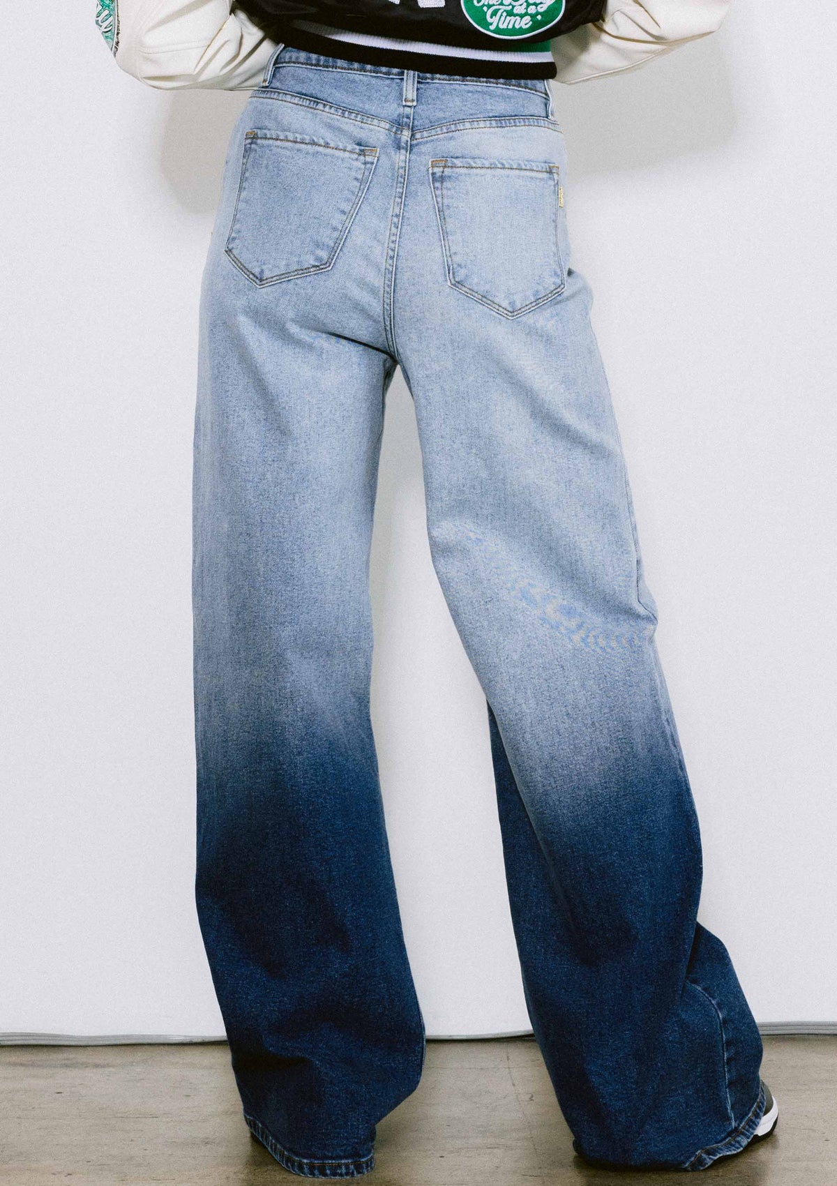 90&#39;s Wide Leg Jeans